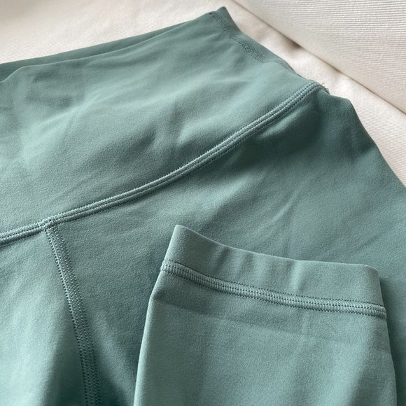 Lululemon Align™ High-Rise Pant 25", Size 6 - Picture 3 of 4